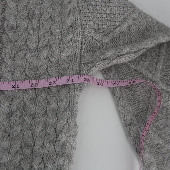 Hot Gingerr Women's Gray Cable Knit Sweater Size XL - Picture 3 of 9